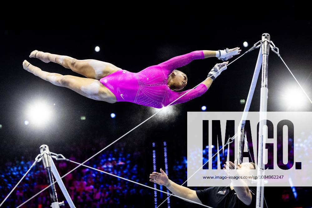 ROTTERDAM - Skye Blakely (USA) during the uneven bars apparatus final at the World Gymnastics Championships in Rotterdam Ahoy. IRIS VAN DEN BROEK ANP ANPxSportx IVx 573476093 originalFilename: 573476093
