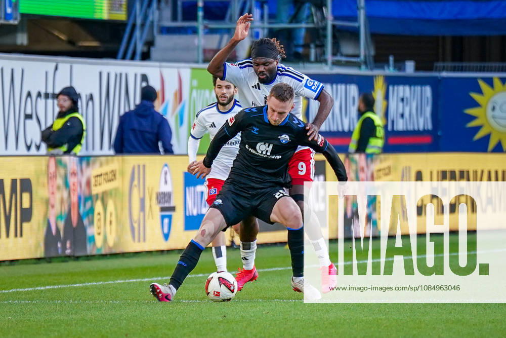Deutschland: Fussball Bundesliga 2026 - 2027, 7. Spieltag - SC Paderborn vs Hamburger SV - Home-Deluxe-Arena (Paderborn): Tjark Scheller (Paderborn 25) Terem Moffi (Hamburger SV, 9) im Zweikampf