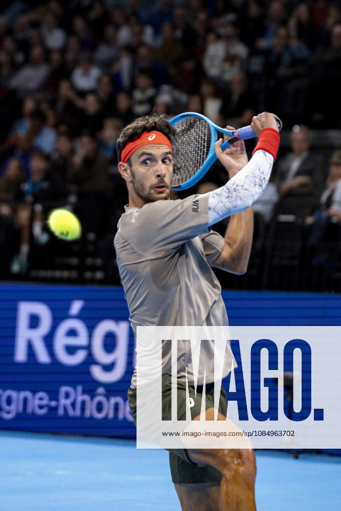 TENNIS : ATP, Tennis Herren 250 - Grand Prix Tennis AURA - Decines (France) 24 10 2026 Flavio COBOLLI (ITA) vs Lorenzo MUSETTI (ITA) in the semifinals of the tennis Grand Prix Auvergne Rhône-Alpes at the LDLC Arena in Décines on October 24, 2026. Photo Sandrine Thesillat PsNewZ