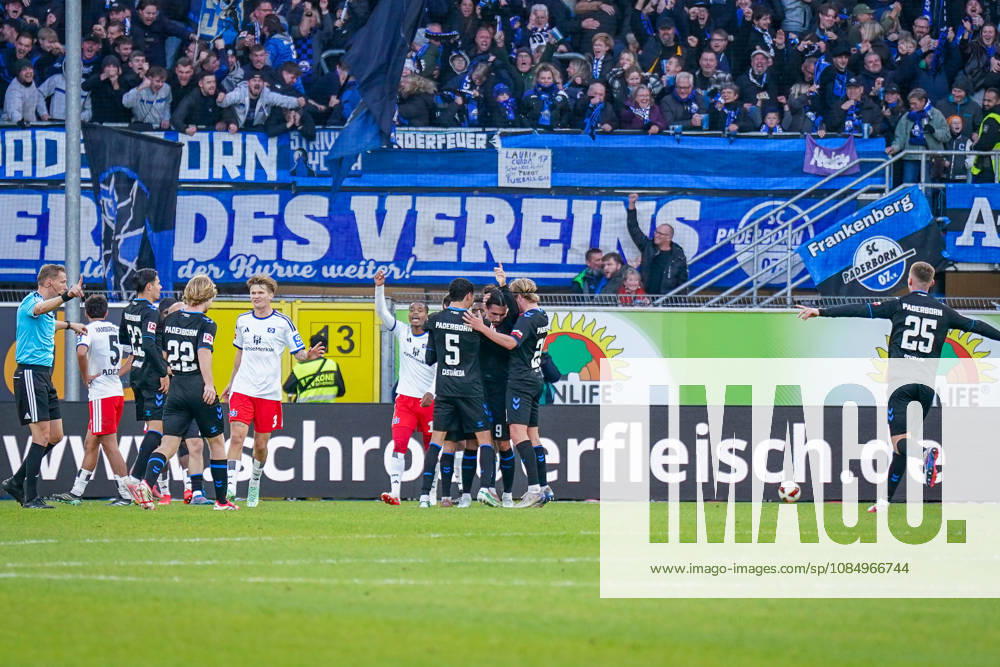 Deutschland: Fussball Bundesliga 2026 - 2027, 7. Spieltag - SC Paderborn vs Hamburger SV - Home-Deluxe-Arena (Paderborn): Tor und Torjubel zum 1:0 durch Rayan Philippe (Paderborn 9) Freude, Emotionen, Jubel