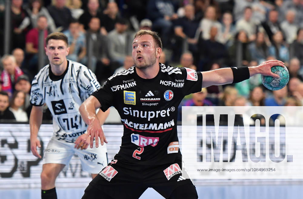 2 - Handball - 1. Bundesliga DAIKIN HBL - Saison 2026 2027 - 10. Spieltag: HC Erlangen Metropolregion Nürnberg HCE - THW Kiel - OGo - - Frieder Bandlow (2, HC Erlangen HCE )