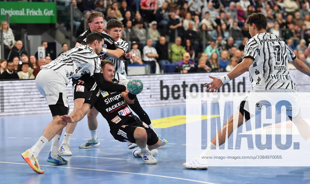2 - Handball - 1. Bundesliga DAIKIN HBL - Saison 2026 2027 - 10. Spieltag: HC Erlangen Metropolregion Nürnberg HCE - THW Kiel - OGo - - Elias Ellefsen á Skipagøtu (71, THW Kiel) Frieder Bandlow (2, HC Erlangen HCE )