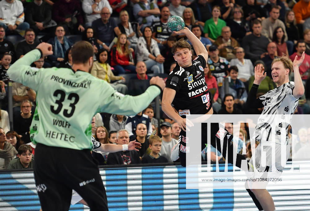 2 - Handball - 1. Bundesliga DAIKIN HBL - Saison 2026 2027 - 10. Spieltag: HC Erlangen Metropolregion Nürnberg HCE - THW Kiel - OGo - - Andreas Wolff (33, THW Kiel) Maxsim Lochman (32, HC Erlangen HCE )