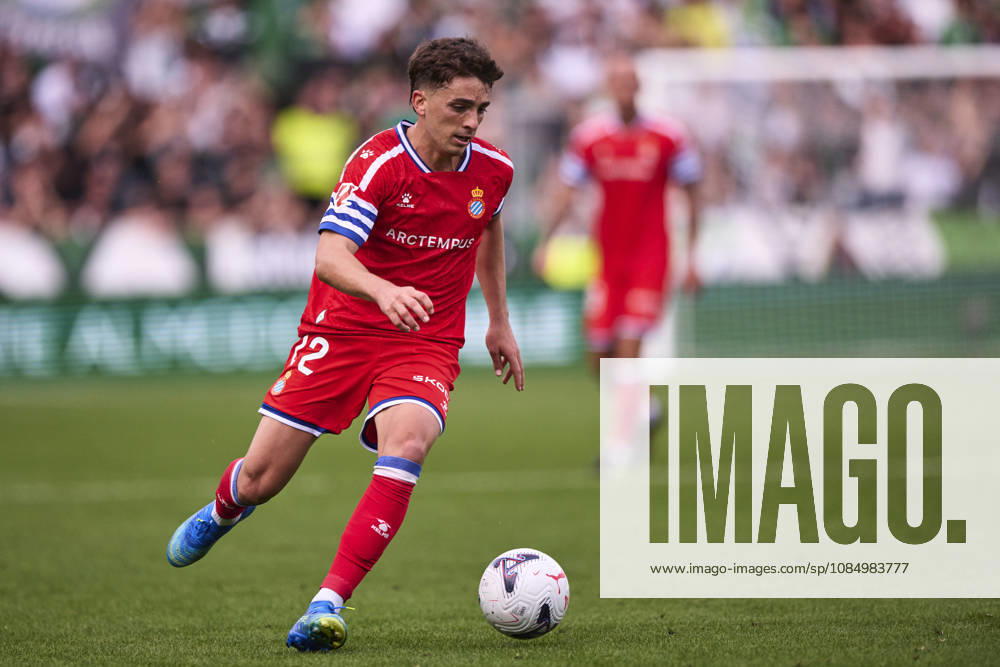 Real Racing Club de Santander v RCD Espanyol de Barcelona - LaLiga EA Sports 2026 27 Alex Calatrava of RCD Espanyol with the ball during the LaLiga EA Sports match between Real Racing Club and RCD Espanyol at Campos de El Sardinero in Santander, Spain, on October 24, 2026. Santandrer Spain