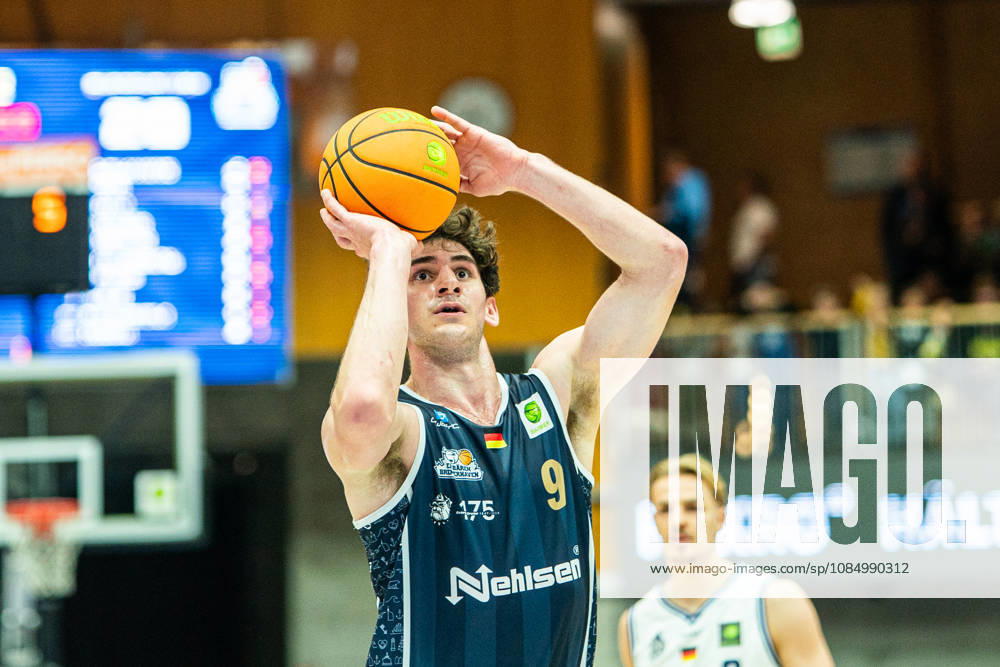 Dominic Parolin (Eisbaeren Bremerhaven, 09) beim Freiwurf, GER, Hakro Merlins Crailsheim vs. Eisbaeren Bremerhaven, Basketball, 2 Basketball Bundesliga ProA, Herren, 6. Spieltag, Spielzeit 2026 2027, 24.10.2026 GER, Hakro Merlins Crailsheim vs. Eisbaeren Bremerhaven, Basketball, 2 Basketball Bundesliga ProA, Herren, 6. Spieltag, Spielzeit 2026 2027, 24.10.2026 Ilshofen