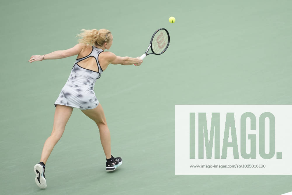 WTA, Tennis Damen Kinoshita Group Japan Open - Day 7 Katerina Siniakova (CZE) plays during her Singles Final match against Ashlyn Krueger (USA) at the 2026 Kinoshita Group Japan Open Women s tennis tournament at Utsubo Tennis Center in Osaka, Japan, on October 25, 2026. Osaka Japan