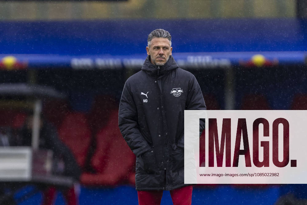 GER, Leipzig, Fussball, oeffentliches Training RB Leipzig im Bild v.l.: Martin Demichelis (Cheftrainer RB Leipzig), 25.10.2026, RB Leipzig Training Akademie Cottaweg Leipzig DFL DFB REGULATIONS PROHIBIT ANY USE OF PHOTOGRAPHS AS IMAGE SEQUENCES AND OR QUASI-VIDEO,