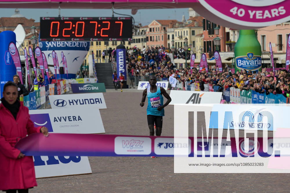 TRACK AND FIELD - Marathon - 40th Venice Marathon 2026 Photo by IPA ABACAPRESS.COM90160985 - Hammington Kimaiyo of Kenya wins the marathon at the 40th Venice Marathon in 2026, a marathon race held in Venice, Italy, on October 25, 2026 Venice Italy
