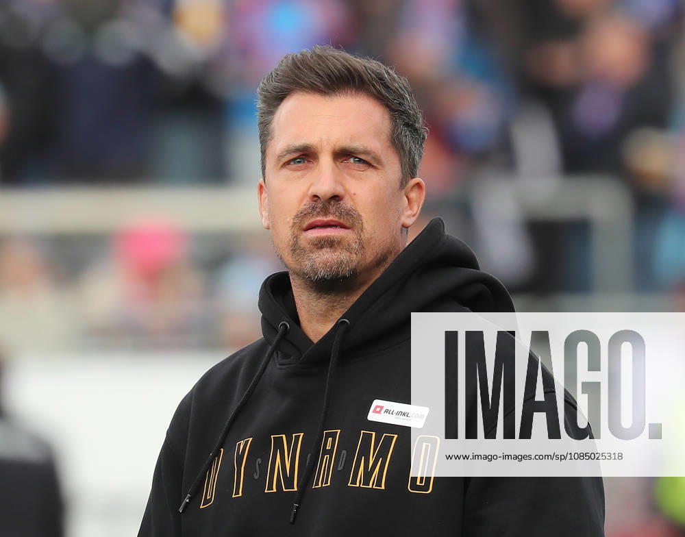 Trainer Thomas Stamm (Dynamo Dresden) Fussball, Herren, Saison 2026 2027, 2.BL, Holstein Stadion, Holstein Kiel gegen Dynamo Dresden DFL REGULATIONS PROHIBIT ANY USE OF PHOTOGRAPHS AS IMAGE SEQUENCES AND OR QUASI-VIDEO.