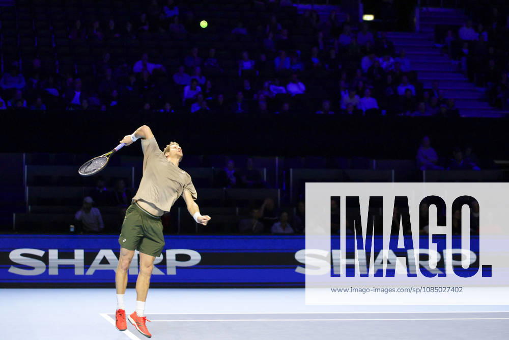25th October 2026; St. Jakobshalle, Basel, Switzerland; ATP, Tennis Herren Tennis, Swiss Indoors Basel, Day 2; Qualifying final; Yannick Hanfmann of Germany serves AnthonyxBenoit
