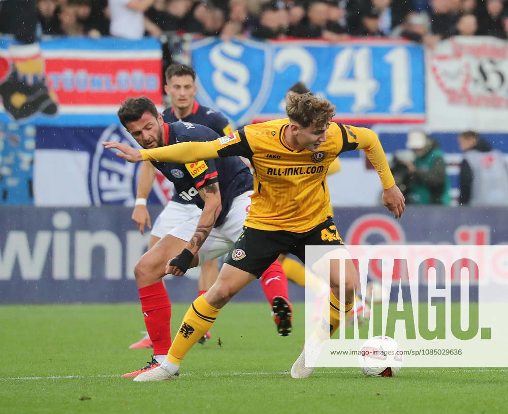 Friedrich Mueller (Dynamo Dresden), Giorgi Kvilitaia (Holstein Kiel) Fussball, Herren, Saison 2026 2027, 2.BL, Holstein Stadion, Holstein Kiel gegen Dynamo Dresden DFL REGULATIONS PROHIBIT ANY USE OF PHOTOGRAPHS AS IMAGE SEQUENCES AND OR QUASI-VIDEO.