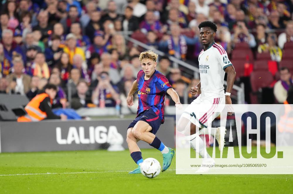 FC Barcelona, Barca v Real Madrid - LaLiga BARCELONA, SPAIN - OCTOBER 25: Aurelien Tchouameni of Real Madrid in action against Fermin Lopez of FC Barcelona during the LaLiga EA Sports 2026 27 match between FC Barcelona and Real Madrid at Spotify Camp Nou on October 25, 2026 in Barcelona, Spain. Jose Breton Anadolu Barcelona Spain. Editorial use only. Please get in touch for any other usage.