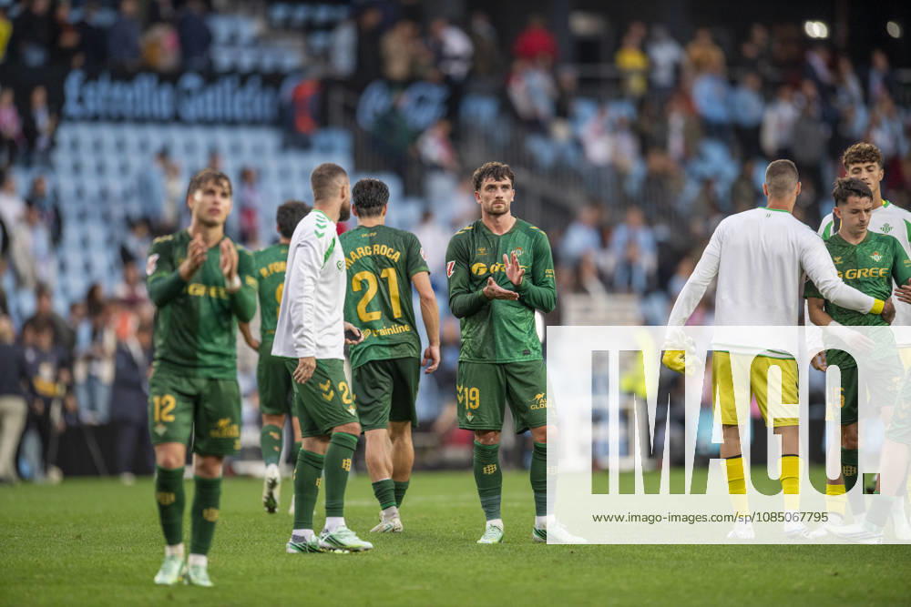 R.C. Cleta versus Real Betis Balompie; LA Liga EA Sports,matchday 10 Players of Betis thank to the betis supporters at the end of the match during the matchday 10 of LA Liga EA Sports R.C. Celta versus Real Betis on Octuber 25 2026 at Abanca Balaidos Stadium; Vigo Vigo Pontevedra Spain