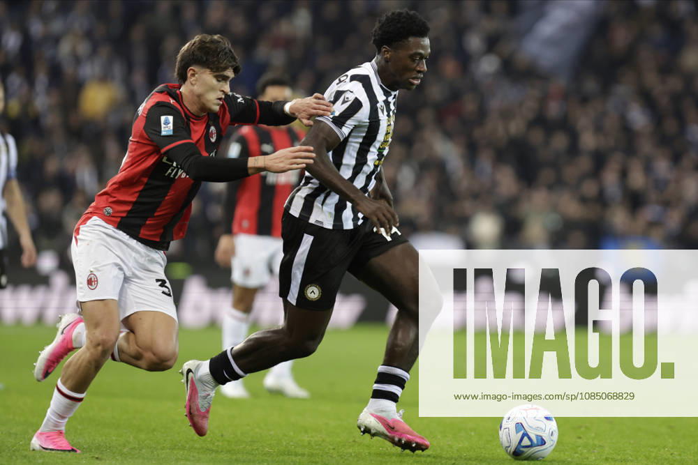 IPA90182518 - Udinese s James Abankwah in action against AC Milan s Davide Bartesaghi during the Serie A Enilive soccer match between Udinese and Milan at the Bluenergy Stadium in northeastern Italy on October 25, 2026.