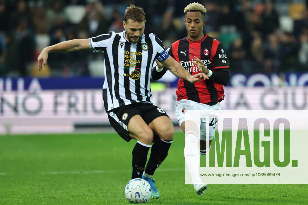 Jesper Karlstrom of Udinese Calcio and Omari Hutchinson of AC Milan compete for the ball during the Serie A 2026 2027 football match between Udinese Calcio and AC Milan at Friuli Bluenergy stadium in Udine (Italy), October 25th, 2026. CesarexPurini