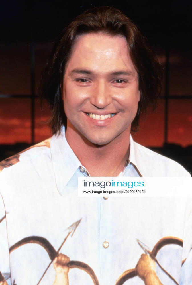 RTL Nachtshow RTL Nachtshow, Late-Night-Talkshow, Deutschland 1994 - 1995, Sendung vom 17. Januar 1995, Gaststar: Schlagersänger Jürgen Thomas, Köln Nordrhein-Westfalen Deutschland