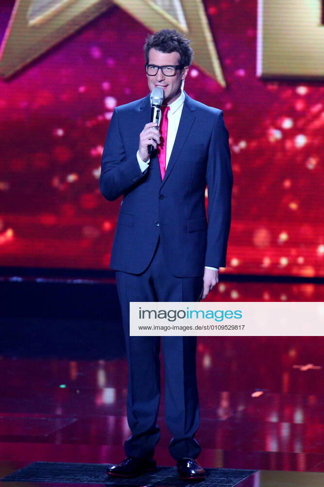 Koeln, Deutschland 07. Dezember 2013: TV Show - Das Supertalent 2013 - 2. Halbfinale. Moderator Daniel Hartwich, Aktion . Einzelbild . Freisteller . Coloneum Nordrhein Westfalen