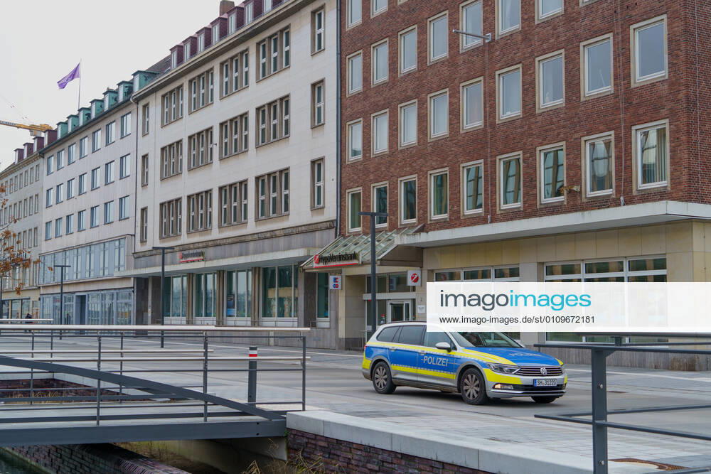Kieler Innenstadt während des Corona-Lockdowns im Januar 2021 weitgehend leere Straßen -;Kieler Innenstadt während des Corona-Lockdowns im Januar 2021 weitgehend leere Straßen -, Kiel Schleswig-Holstein Deutschland Innenstadt