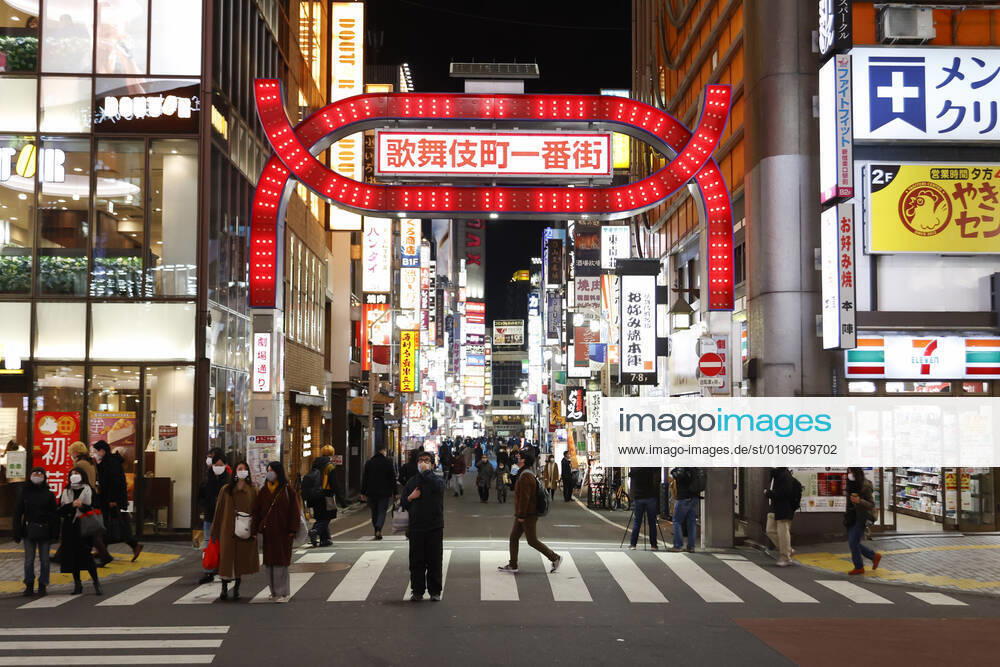People wearing face masks gather in Kabukicho, the red-light district of the capital. Tokyo reported 1,494 new COVID-19 cases on January 10; following four days of over 2,000 cases, the daily infections count dropped for the first time after the state of emergency was declared in Tokyo, Kanagawa, Saitama, and Chiba prefectures. Tokyo Japan - ZUMAm191 20210110_zap_m191_011