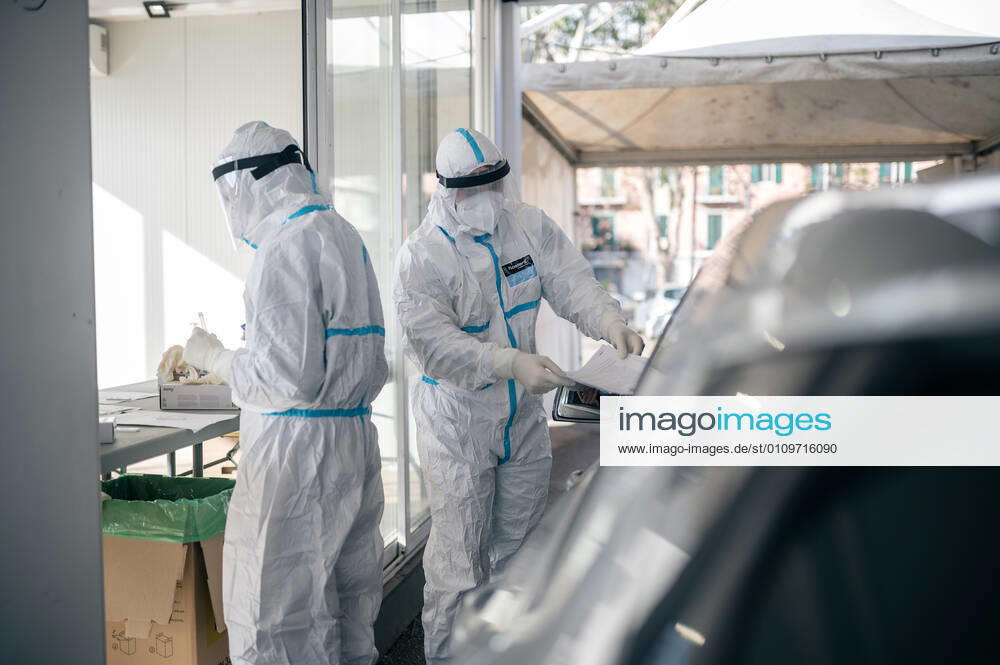 Sicily, Messina, the screening campaign and the procedures for carrying out swabs to monitor the progress of infections. both citizens and those passing through the island are subjected to the test. Editorial Usage Only