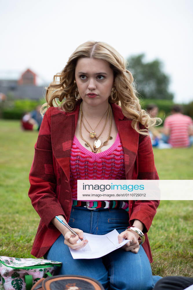 RELEASE DATE: TV Series (2019-) season 3 TITLE: Sex Education STUDIO: CREATORS: Laurie Nunn PLOT: A teenage boy with a sex therapist mother teams up with a high school classmate to set up an underground sex therapy clinic at school. STARRING: AIMEE LOU WOOD as Aimee Gibbs. Wales United Kingdom - ZUMAl16_ 20210122_sha_l16_177