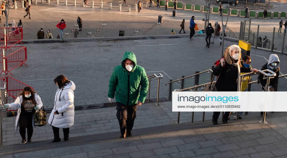 People seen walking at the area of Stratford..Some of England s Covid-19 hotspots are still in London Hounslow, Ealing, Brent, Barking and Dagenham and Newham are the boroughs which fall in the country s top 10 for worst case rates. London United Kingdom - ZUMAs197 20210123_zaa_s197_156