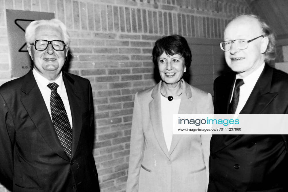 Archiv Dr Hans Jochen Vogel Karl Otto Saur K.G Verleger Muenchen 1999 Archiv Motive Karl Otto Saur-Verleger-50 Jahre K.G Saur Verlag Muenchen