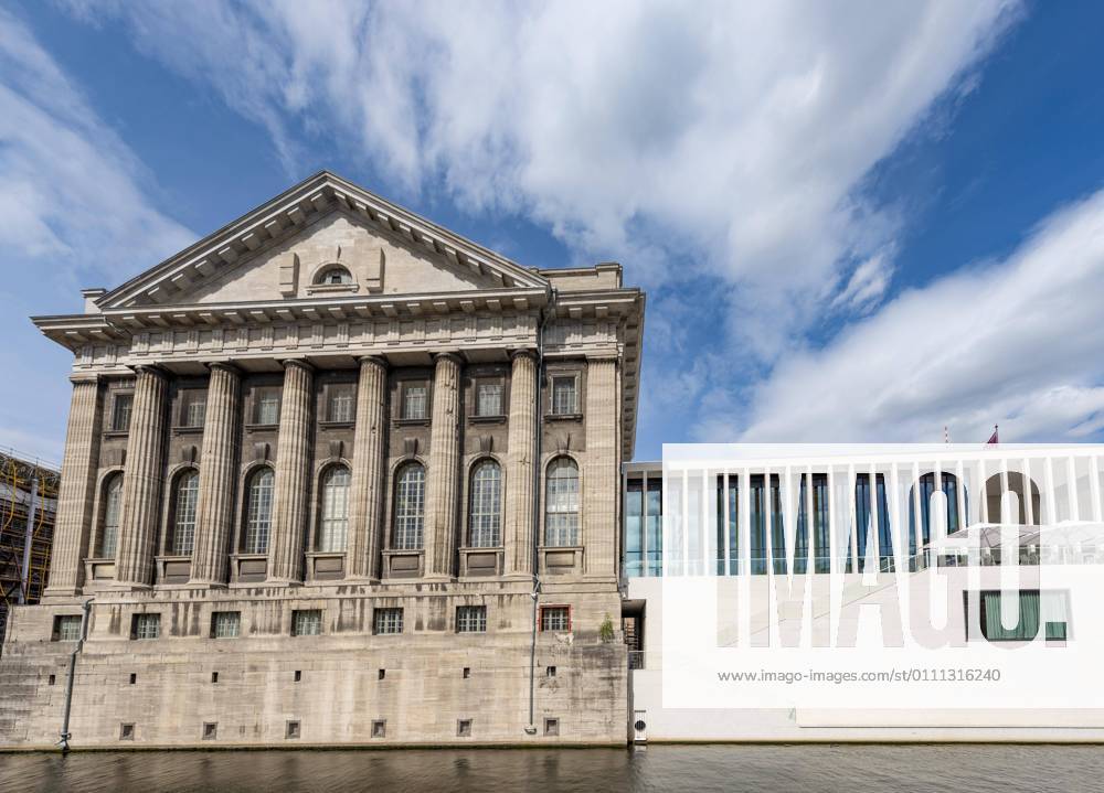 Pergamonmuseum mit James-Simon-Galerie, Museumsinsel, Berlin Mitte, Berlin, Deutschland, Europa