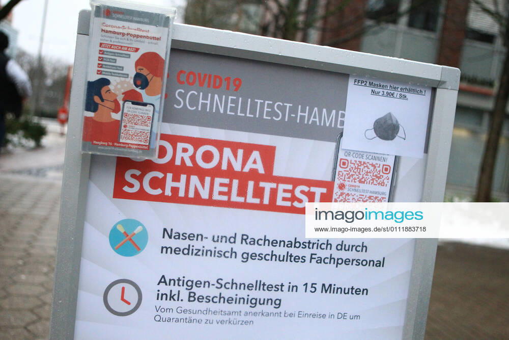Werbebanner vor der Corona-Teststelle in Hamburg-Poppenbüttel am Heegbarg 16. Poppenbüttel Hamburg