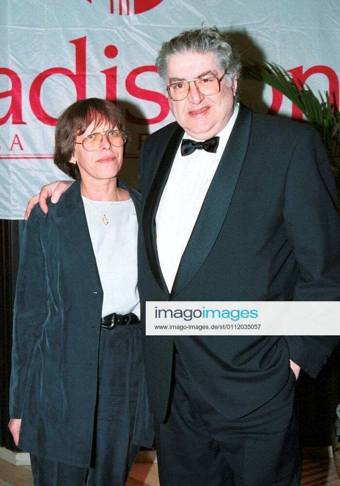 Foto: Henry H. Herrmann Thema: Moritz de Hadeln mit Frau Erika; Chef der Berlinale