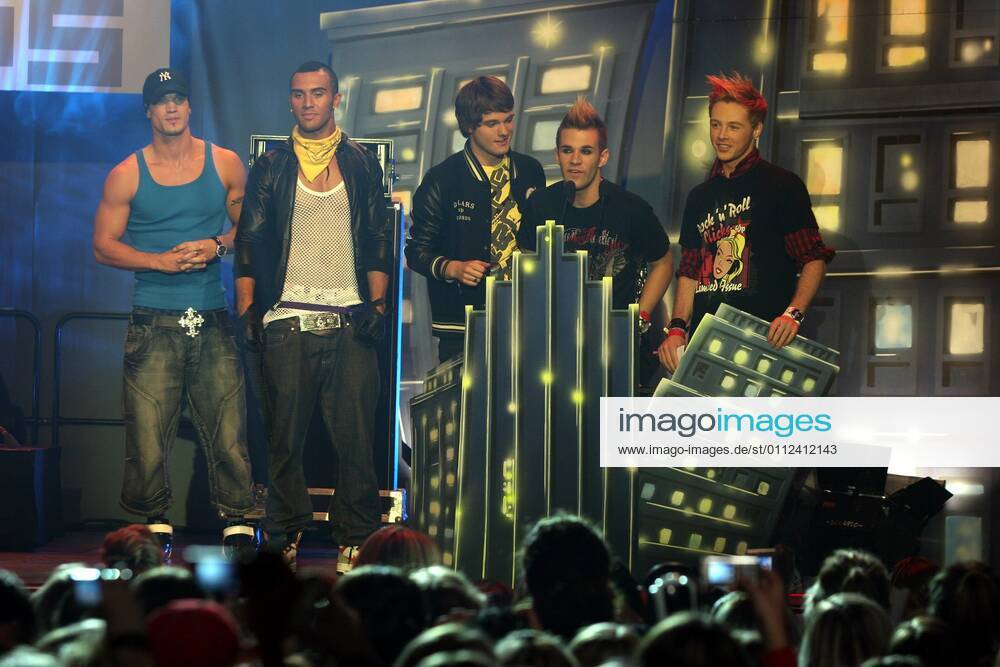 Preisverleihung JETIX AWARD 2008 in Berlin Die BoyBand PART SIX auf der Showbuehne bei Deutschlands groesster Jugendmessse YOU bei der Verleihung des JETIX AWARD 2008 in den Messehallen in Berlin
