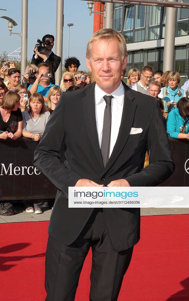 Der Deutsche Fernsehpreis Johannes B. Kerner bei der 11.Verleihung Der Deutsche Fernsehpreis 2009 im Coloneum in Koeln Roter Teppich Deutscher