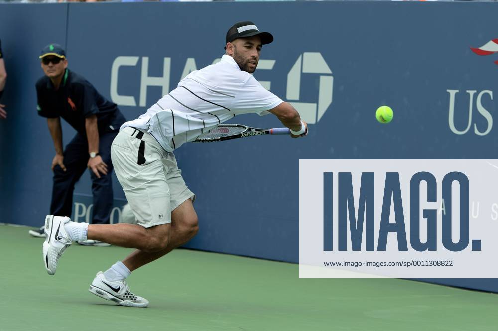 James Blake from The United States (USA) during first round Men s Singles match on Day 1 of the 2012 U.S. Open Tennis Championships at the USTA Billie Jean King National Tennis Center in Flushing, Queens, New York, USA. TENNIS: AUG 27 US Open Icon20187721