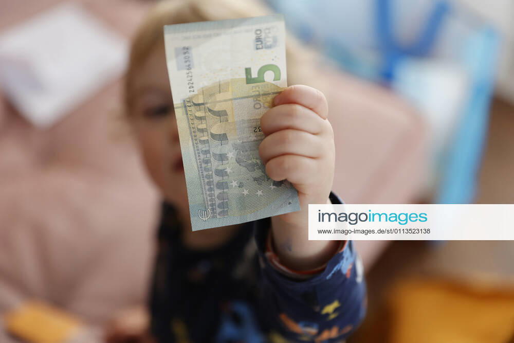 IMAGO Creative: Gesellschaft, Armut Thema: Armut in Familien in Deutschland. Bonn Deutschland
