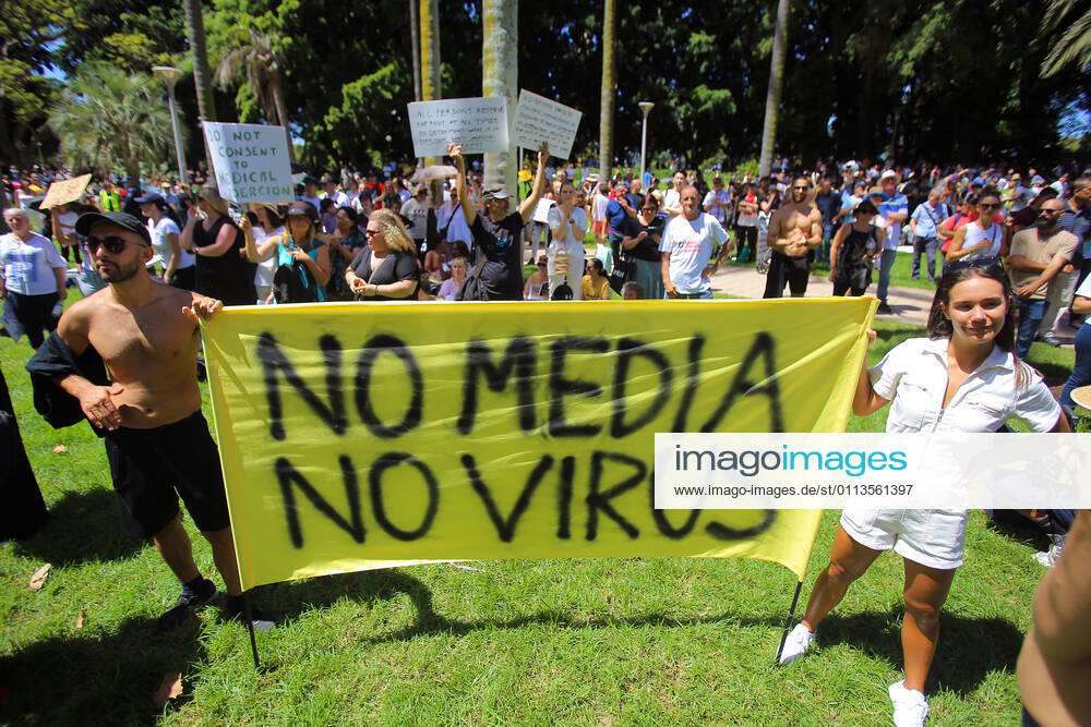 ANTI VACCINATION RALLY SYDNEY, People hold placards during an anti-vaccination rally in Sydney, Saturday, February 20, 2021. The national rollout of the Pfizer vaccine will begin on Monday in what will be the largest exercise of its kind in Australia s history. ( NO ARCHIVING, , NO USE IN BOOKS WITHOUT CONSENT SYDNEY NSW AUSTRALIA