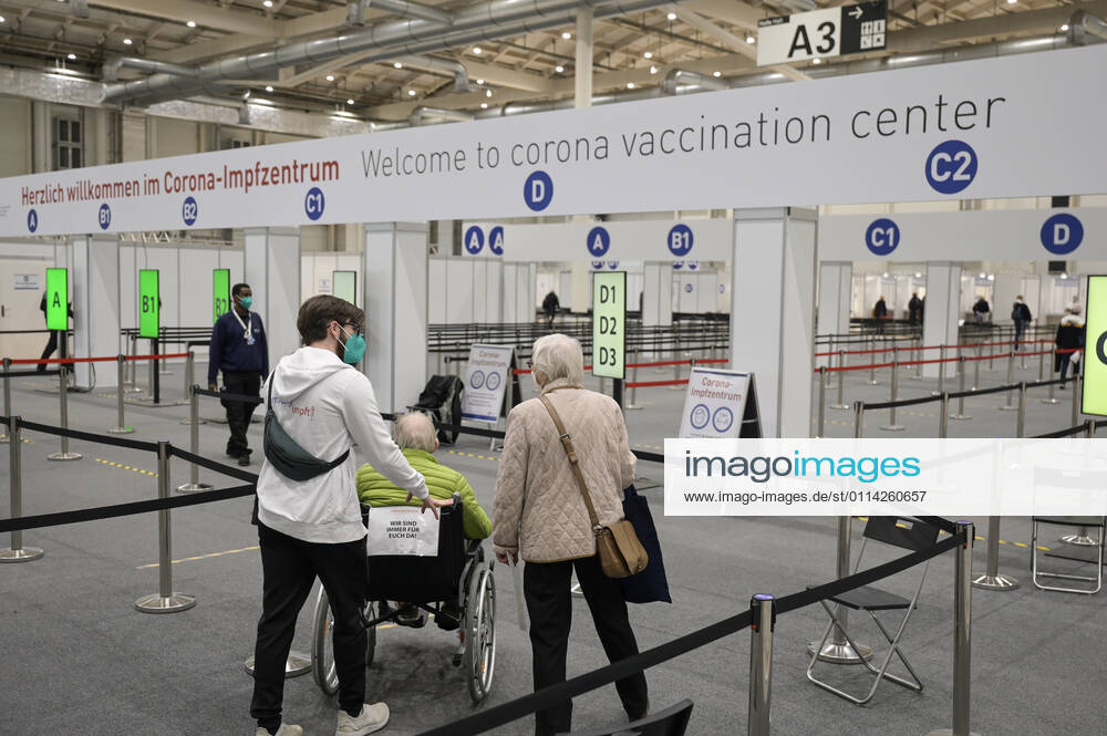 GERMANY, corona virus GERMANY, Hamburg, corona pandemic, largest vaccination center in Germany, for daily max 7000 people