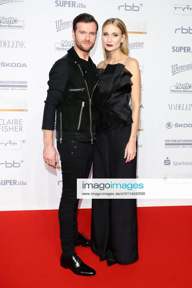 Daniel Grunenberg und Carolin Niemczyk - 22nd Goldene Henne Gala in the Neue Messe in Leipzig, Germany on 28th October 2016.