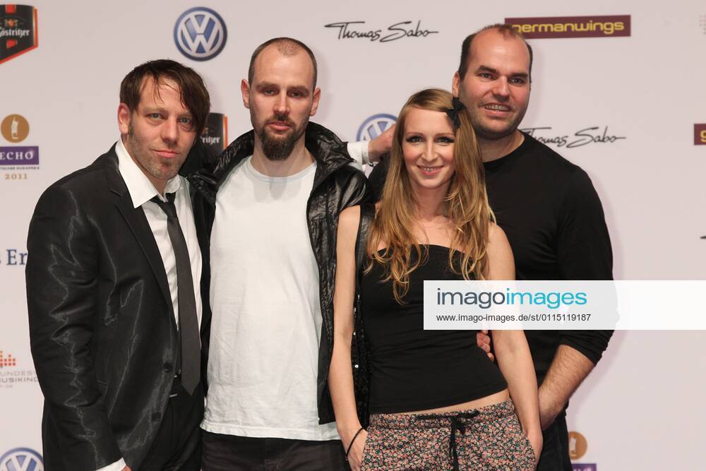 Guano Apes beim Echo 2011 - dem Deutschen Musikpreis am Roten Teppich in der Messe Berlin am Funkturm. Es ist der 20. Echo. 20 Jahre Echo.