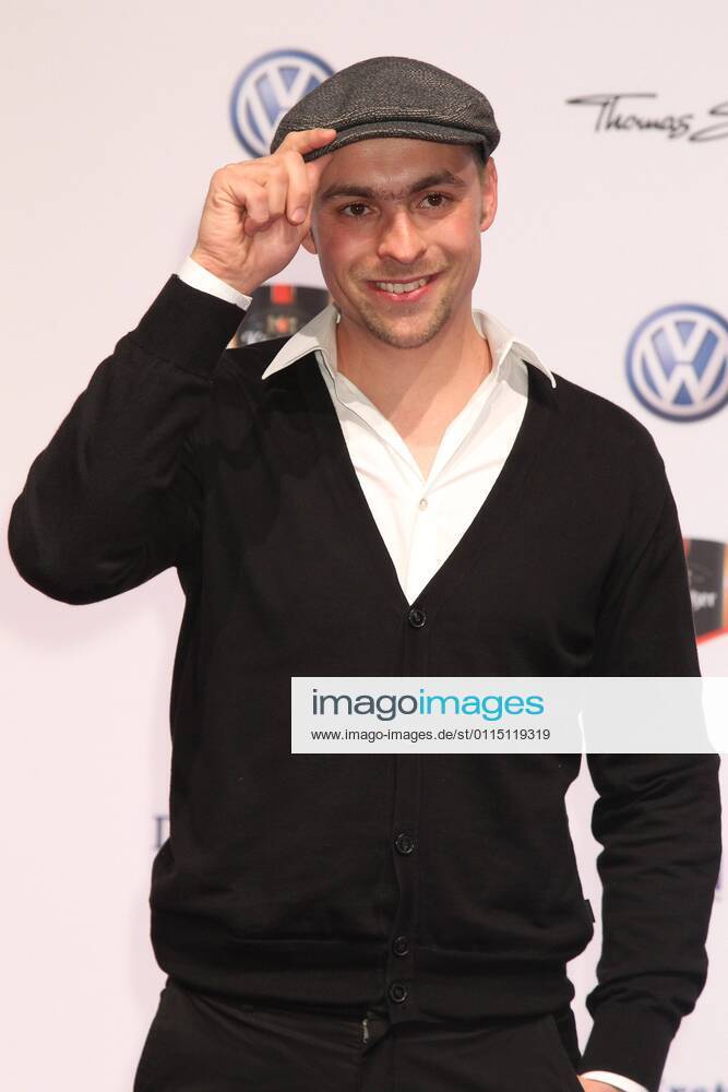 Max Mutzke beim Echo 2011 - dem Deutschen Musikpreis am Roten Teppich in der Messe Berlin am Funkturm. Es ist der 20. Echo. 20 Jahre Echo.