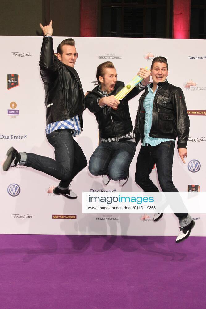 The Baseballs beim Echo 2011 - dem Deutschen Musikpreis am Roten Teppich in der Messe Berlin am Funkturm. Es ist der 20. Echo. 20 Jahre Echo.