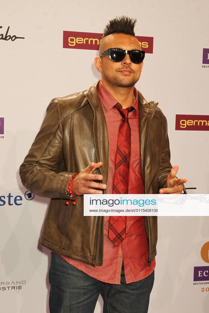 Sean Paul beim Echo 2012 dem Deutschen Musikpreis auf dem Roten Teppich vor der Verleihung in der Messe Berlin.