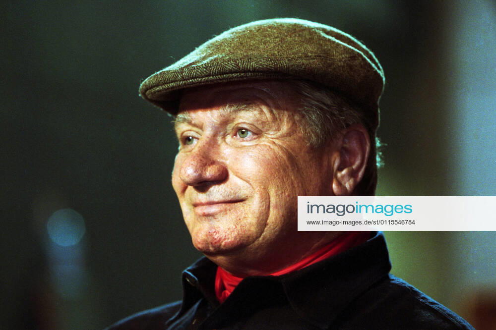 Berlin, GER - Monty Roberts im Portrait. Tempodrom Berlin. (Pferdefluesterer, Roberts, Portrait, Portraet) 020509D038BERLIN
