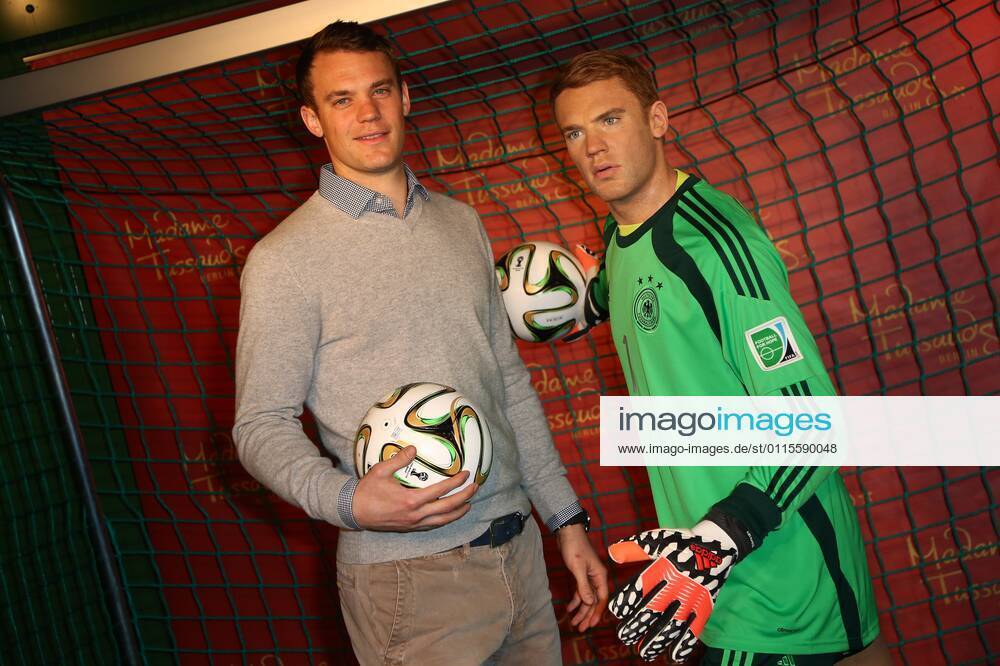 Einweihung der Manuel Neuer Wachsfigur durch Manuel Neuer im Madame Tussauds Berlin.