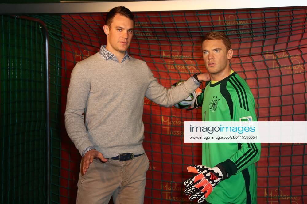 Einweihung der Manuel Neuer Wachsfigur durch Manuel Neuer im Madame Tussauds Berlin.