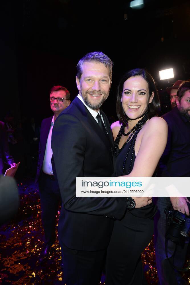 Bettina Zimmermann und Kai Wiesinger beim Empfang zum 99FIRE FILMS AWARD 2015 im Rahmen der 65. Internationalen Filmfestspiele 65nd Berlin International Film Festival BERLINALE 2015 Admiralspalast Berlin , La Berlinale - Le 65e festival international du film de Berlin.