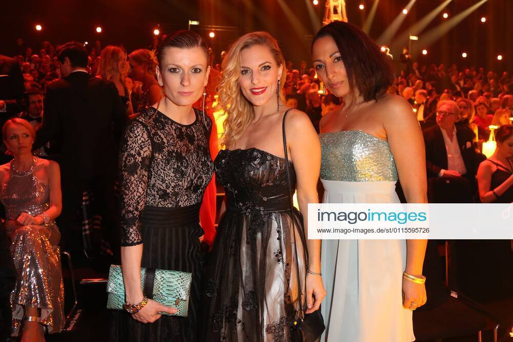 Lucy Diakovska, Sandy Moelling und Jessica Wahls bei der Party bei der Verleihung der 50. Goldene Kamera 2015 - von HOERZU in der Hamburg Messe und Congress GmbH in Hamburg.