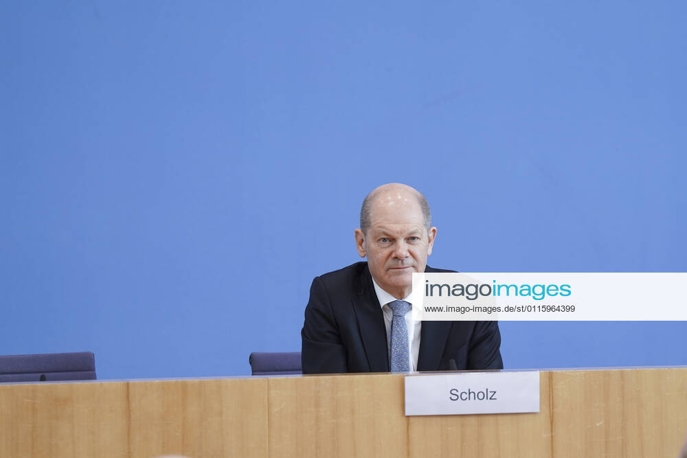 Bundespressekonfereenz, Eckwerte des Bundeshaushalts 2022 und Finanzplan 2025 mit Bundesfinanzminister Scholz Aktuell, 24.03.2021, Berlin, Bundespressekonferenz, Olaf Scholz, der deutsche Finanzminister bei der Vorstellung der Eckwerte des Bundeshaushalts 2022 und Finanzplan bis 2025 Berlin Berlin Deutschland
