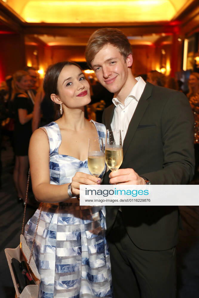 Timur Bartels mit Freundin Michelle Math Tribute to Bambi im Kurhaus und Casino Baden-Baden