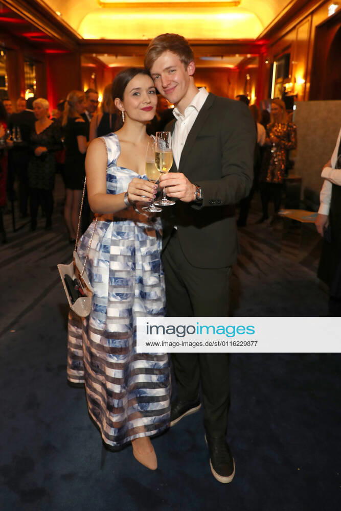 Timur Bartels mit Freundin Michelle Math Tribute to Bambi im Kurhaus und Casino Baden-Baden