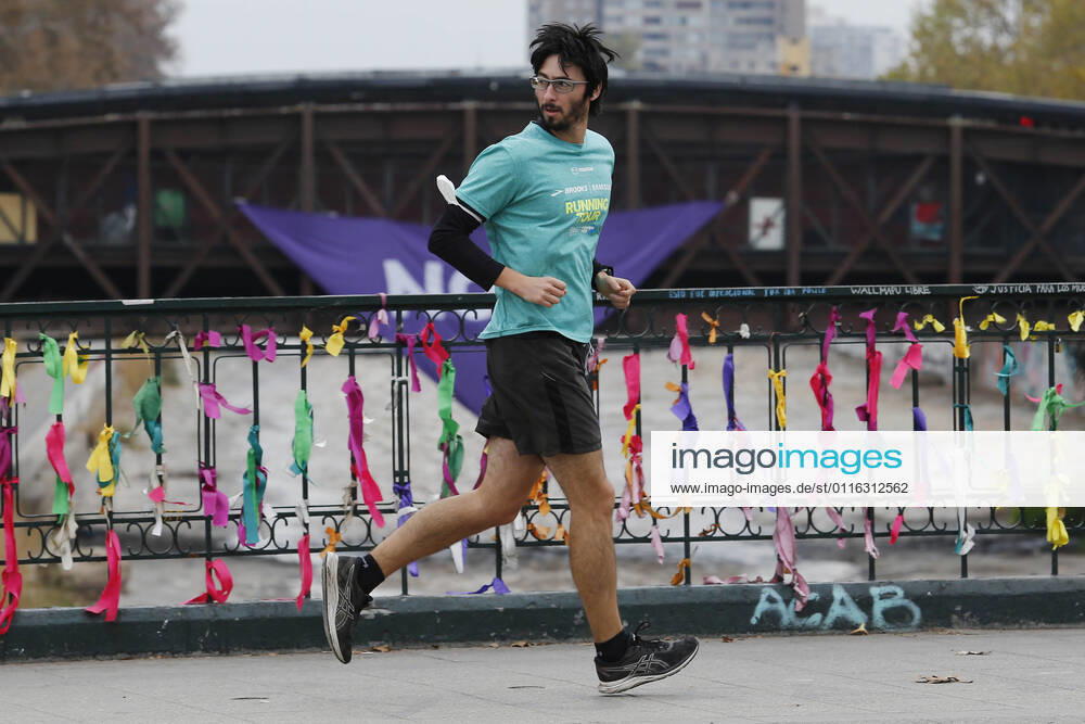 Athletes who do not respect the quarantine are photographed after 10 a.m. The hours authorized by the Ministry of Health for sports are between 6 and 9 a.m. Marcelo Hernandez Atonchile, Santiago Chile Aton 499553